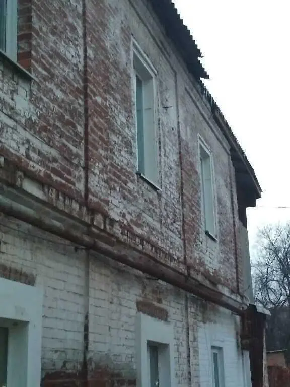 Дореволюційний будинок в центральній частині міста.


