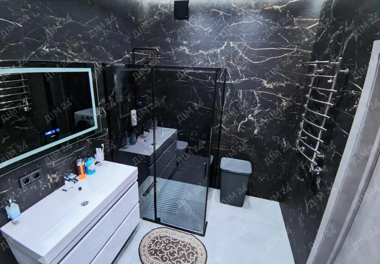 Пропонуємо до купівлі чудовий будинок на Подолі