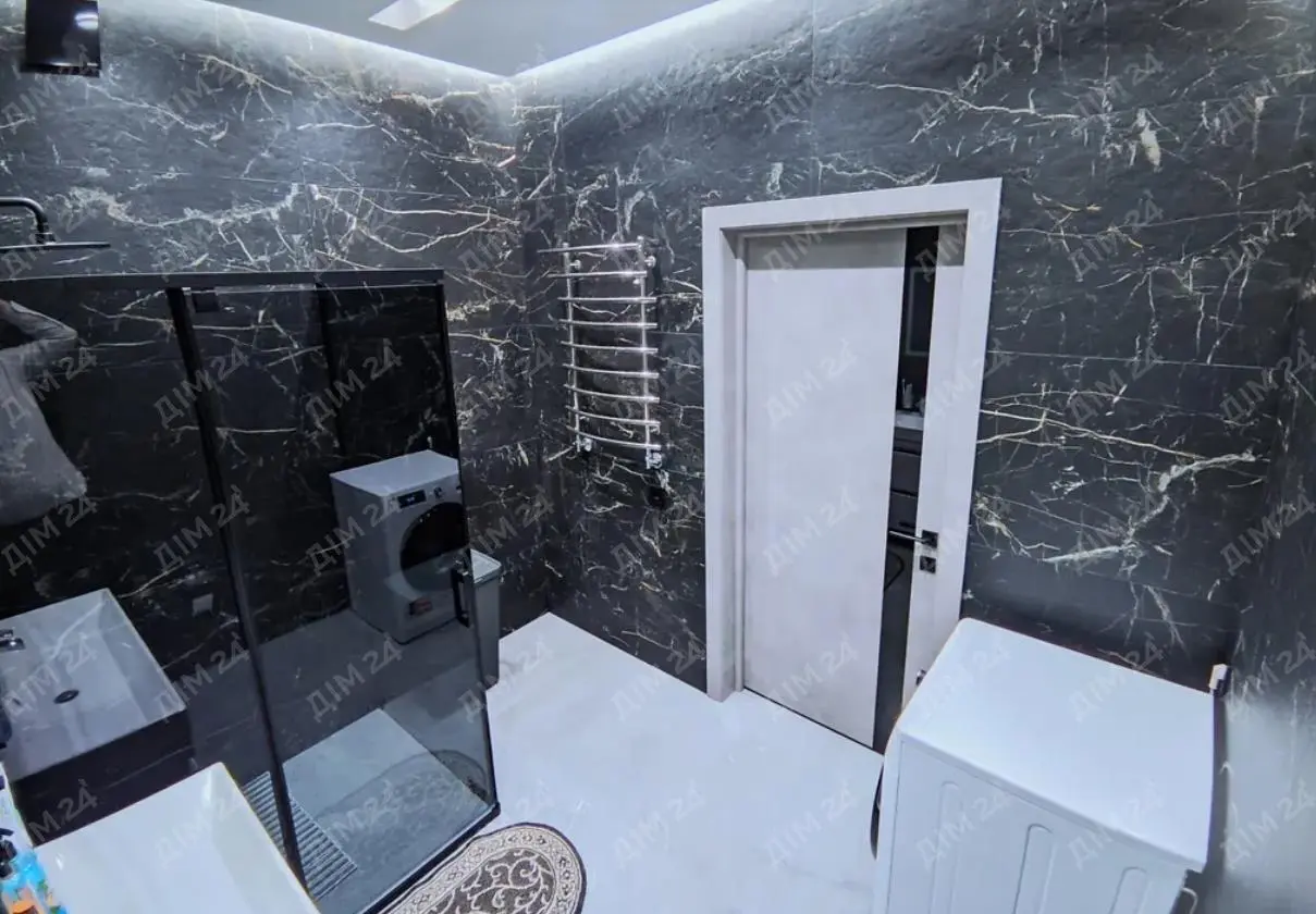 Пропонуємо до купівлі чудовий будинок на Подолі