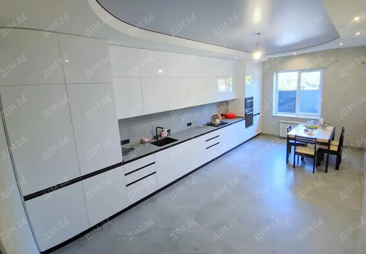 Пропонуємо до купівлі чудовий будинок на Подолі