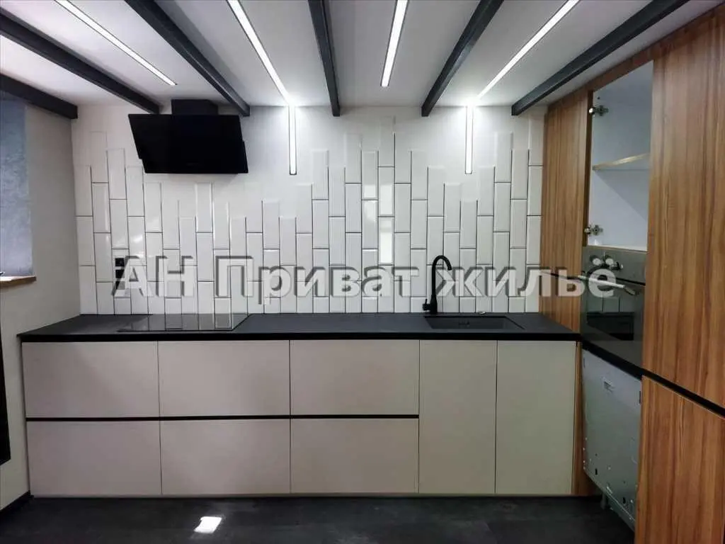 Сучасна та унікальна квартира в серці Полтави!