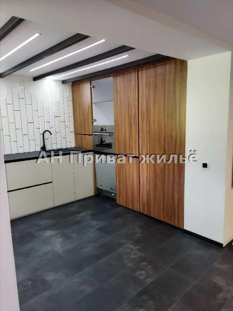 Сучасна та унікальна квартира в серці Полтави!