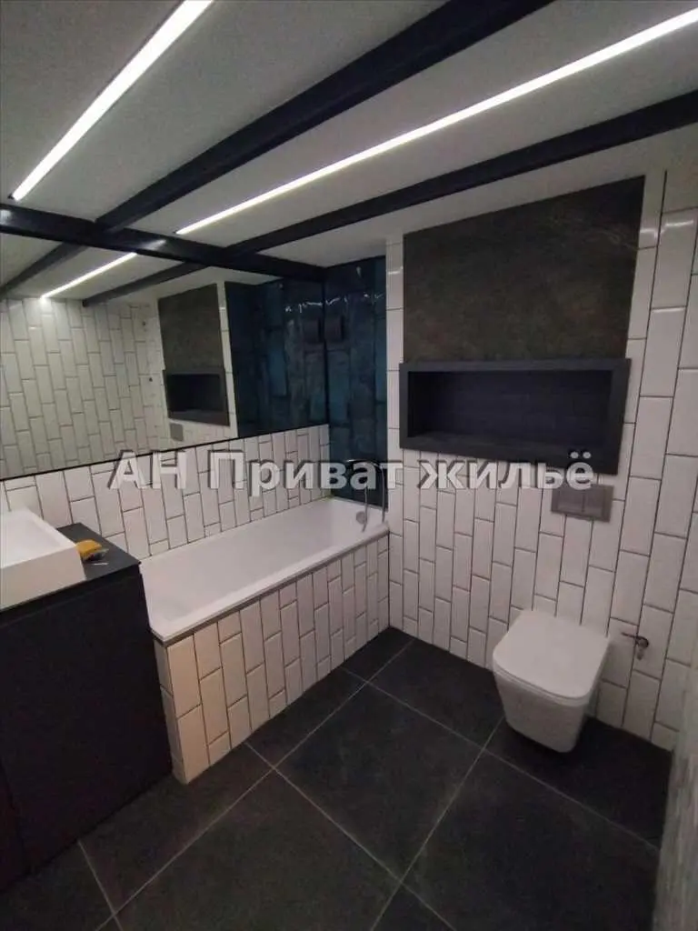 Сучасна та унікальна квартира в серці Полтави!