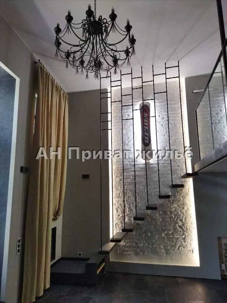 Сучасна та унікальна квартира в серці Полтави!