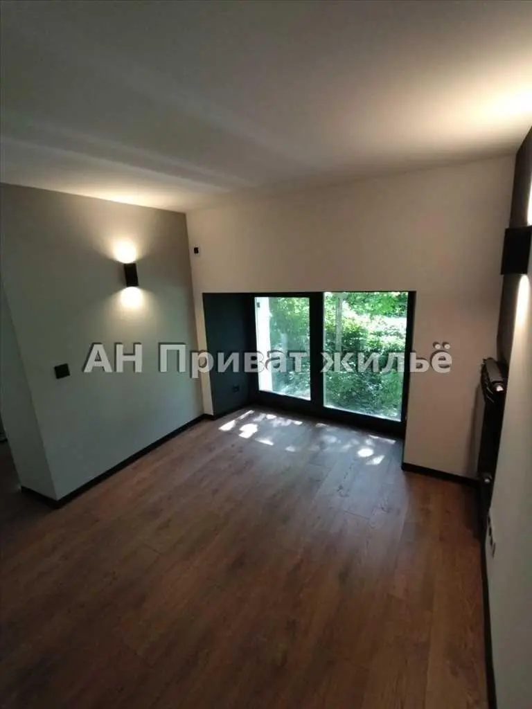 Сучасна та унікальна квартира в серці Полтави!