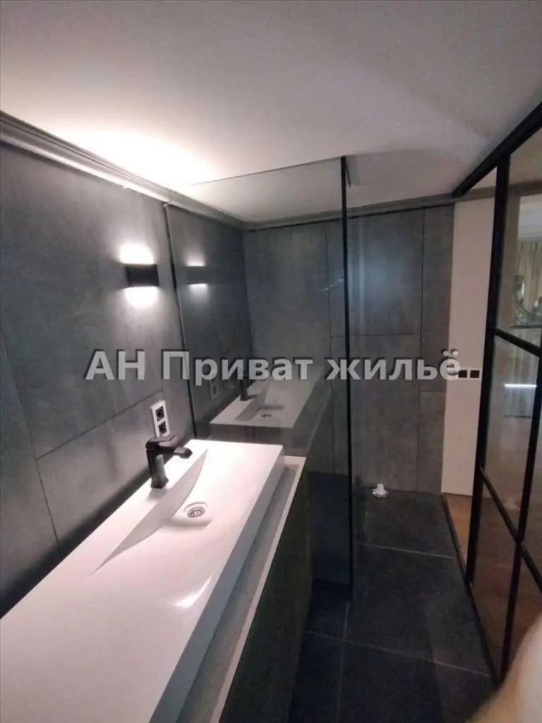 Сучасна та унікальна квартира в серці Полтави!