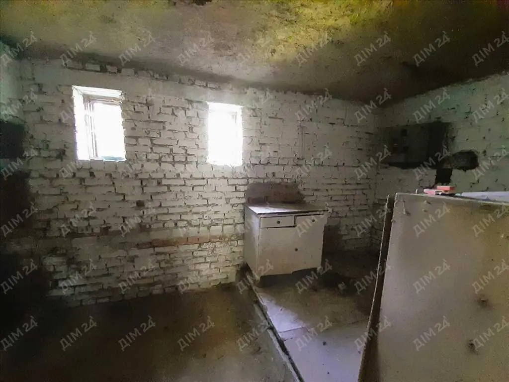 Передмістя Полтави. Будинок під ваш дизайнерський проект.