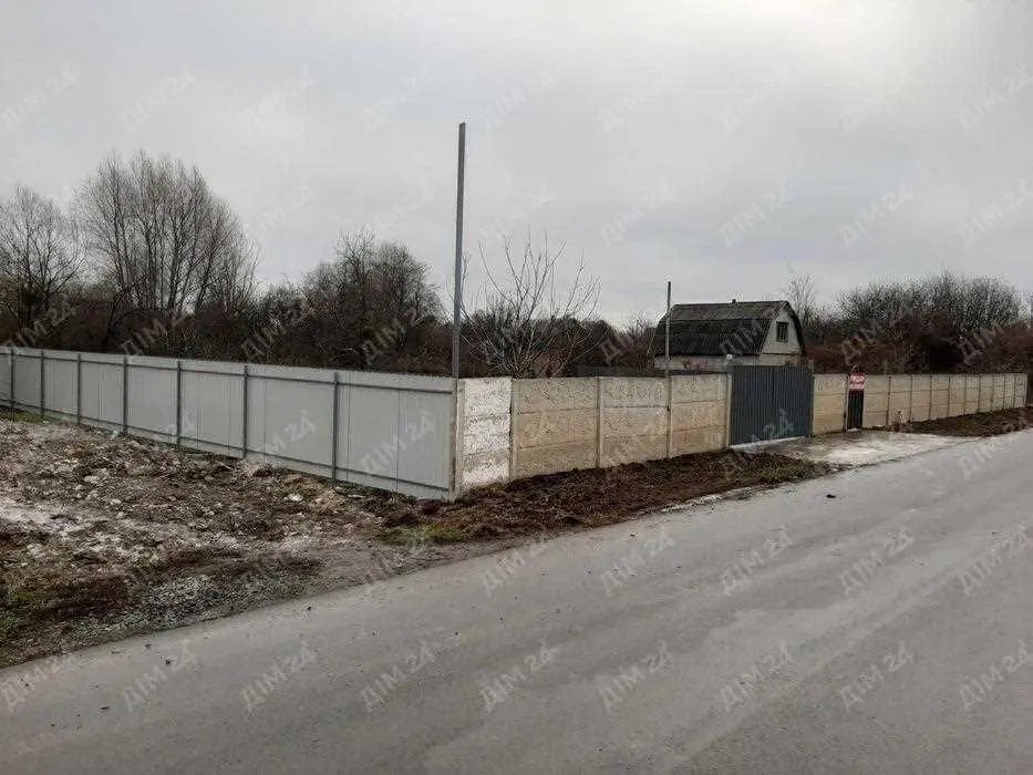 Шикарна ділянка в найпопулярнішому дачному масиві.