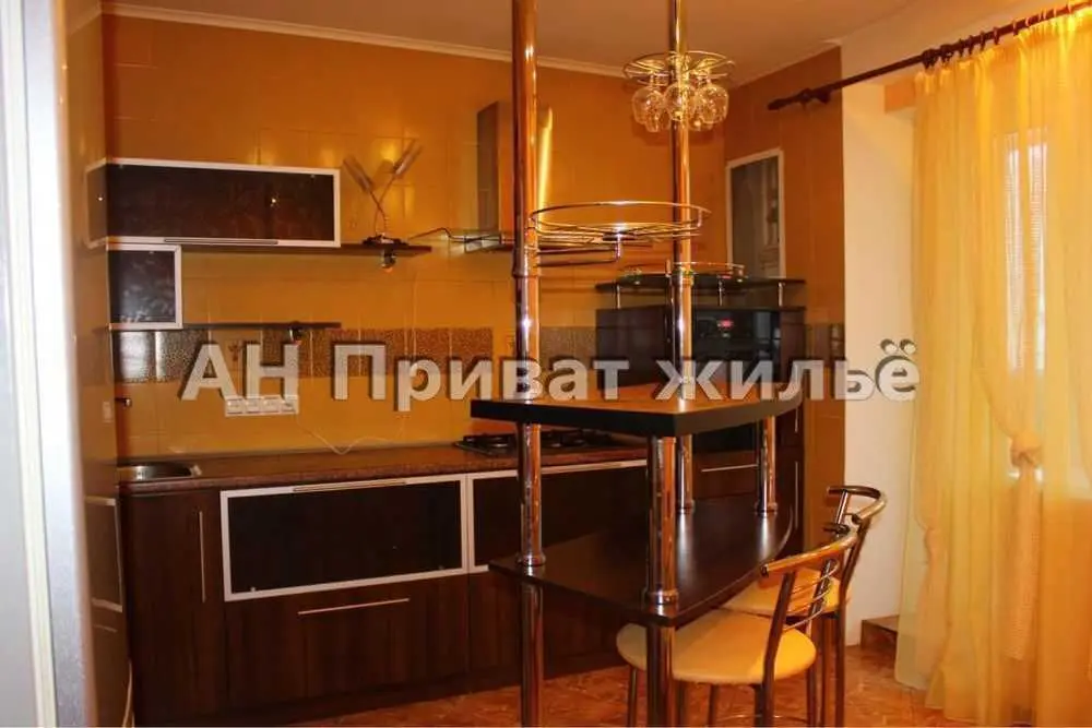 Чудова квартира на Леваді