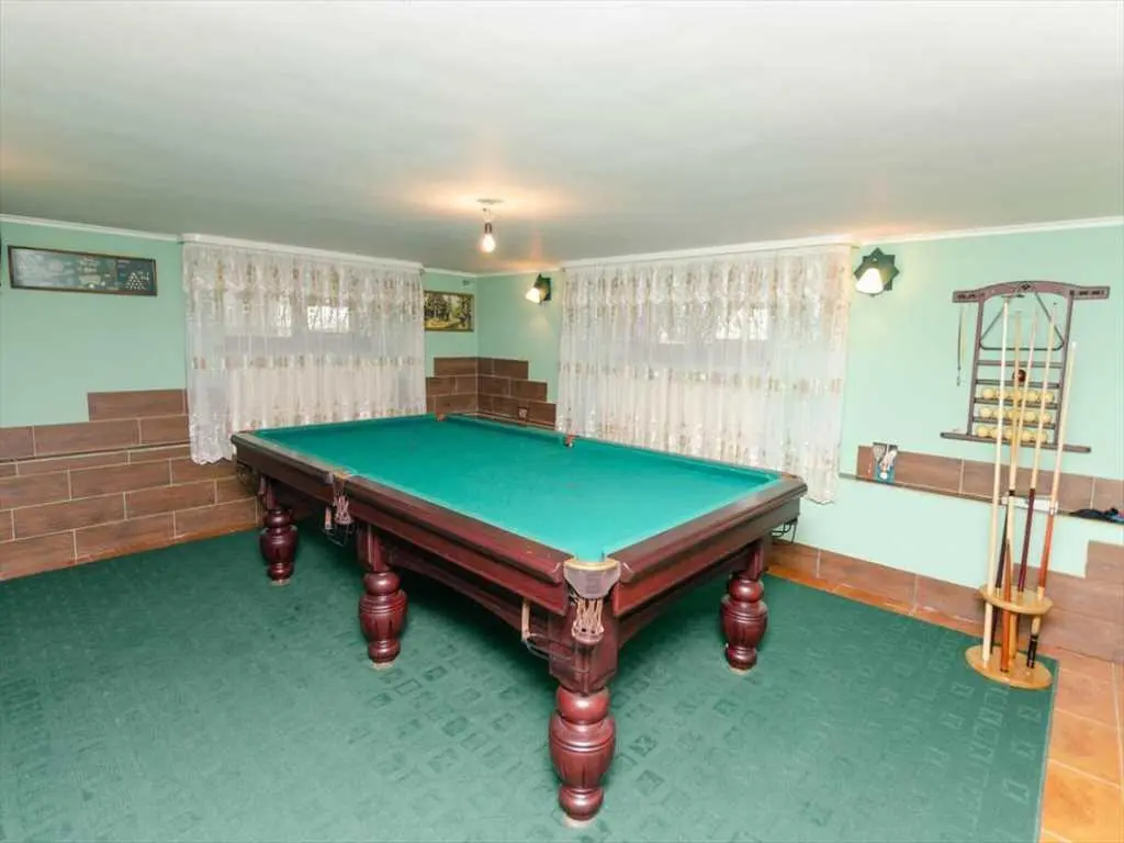 Добротний будинок у Горбанівці