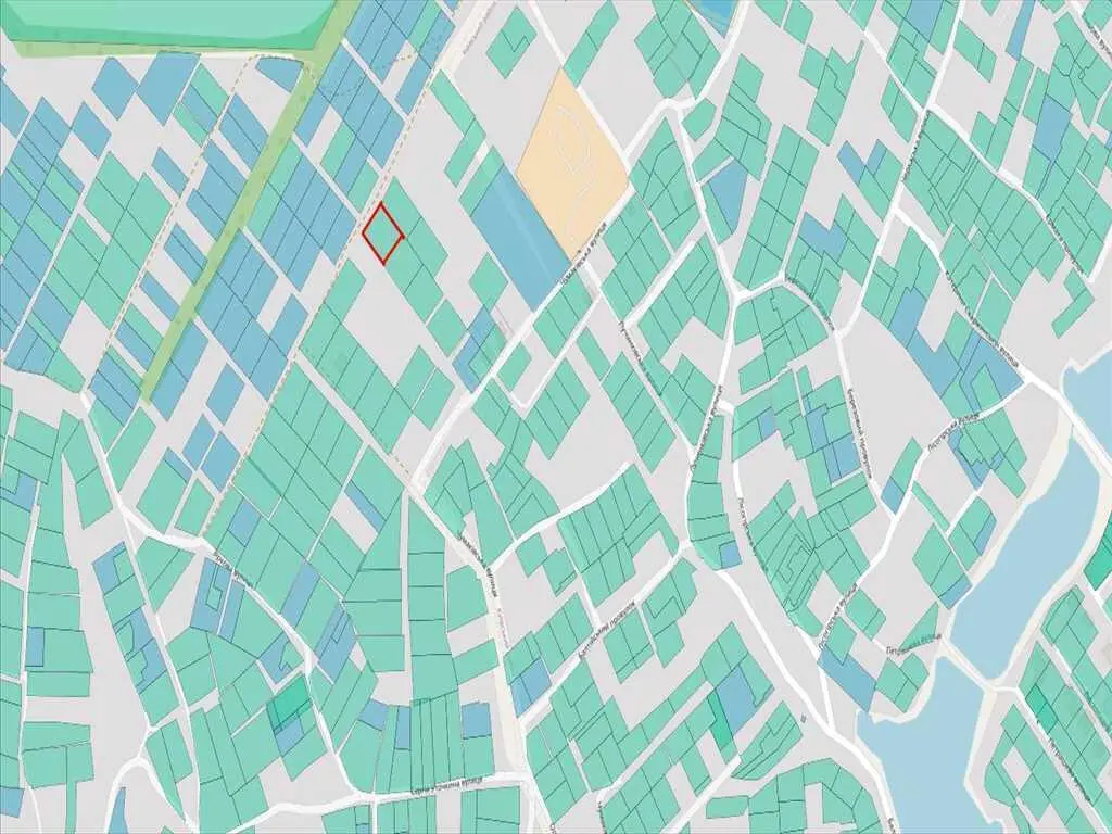 Ділянка під будівництво в передмісті. 