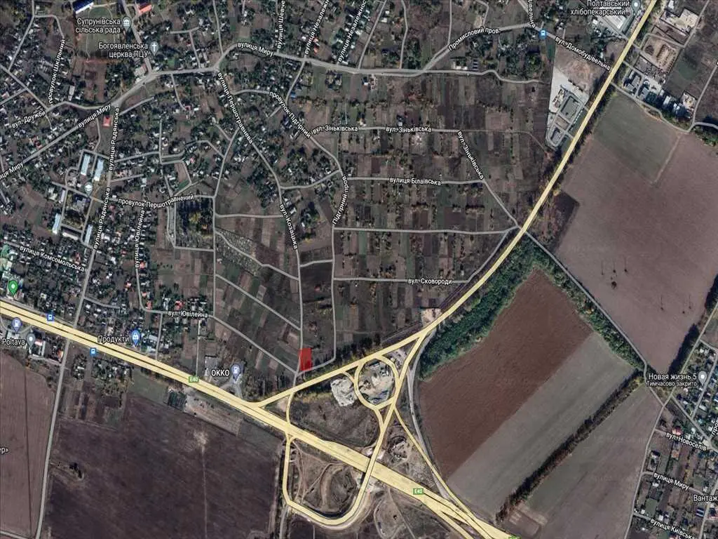 Ділянка поряд з новою розв язкою, Супрунівка вздовж дороги!