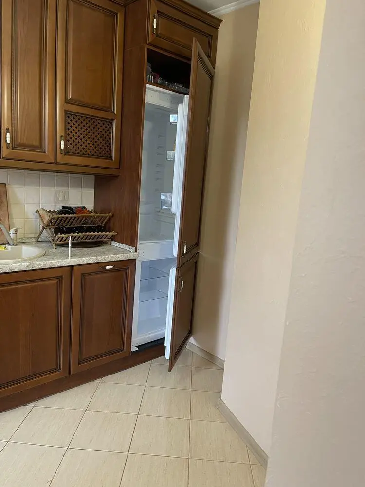 3 кімнатна квартира в гарному стані. Меблі та техніка в подарунок! 