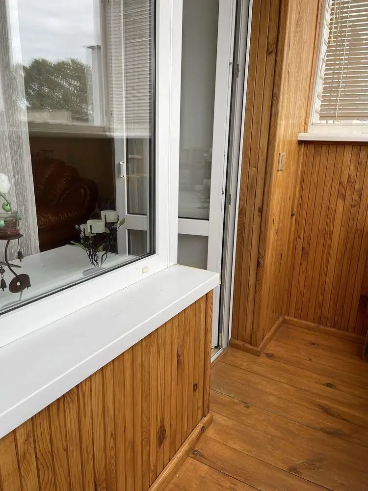 3 кімнатна квартира в гарному стані. Меблі та техніка в подарунок! 