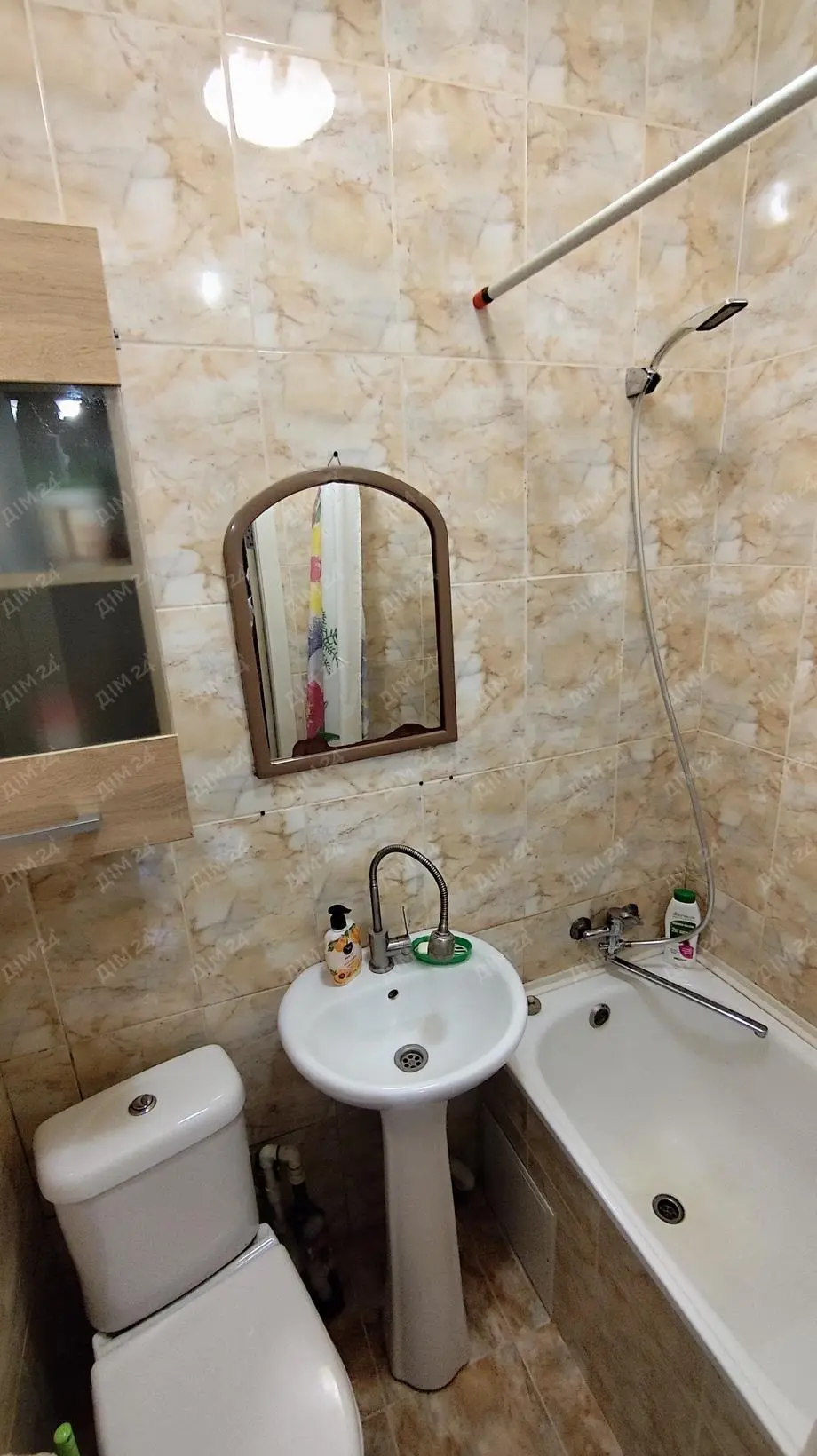 Окремий будинок на Вороніна