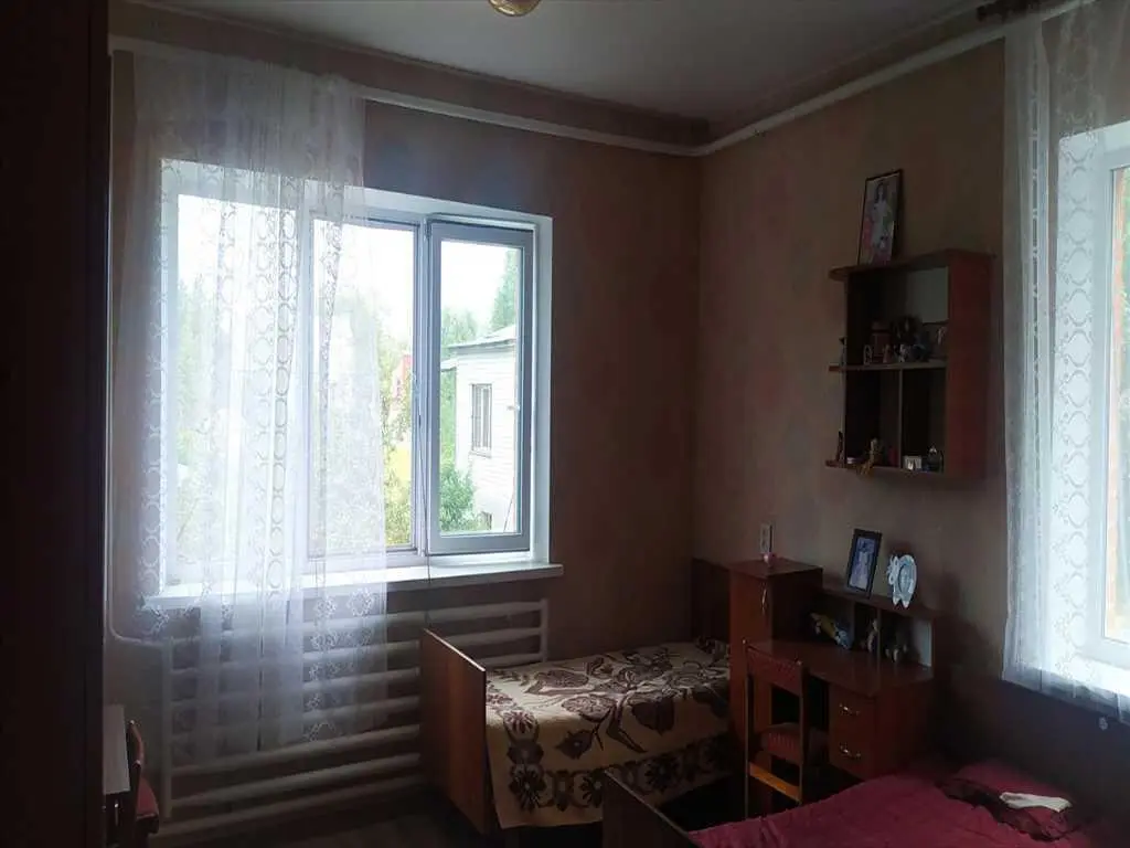 Добротный дом в Леске