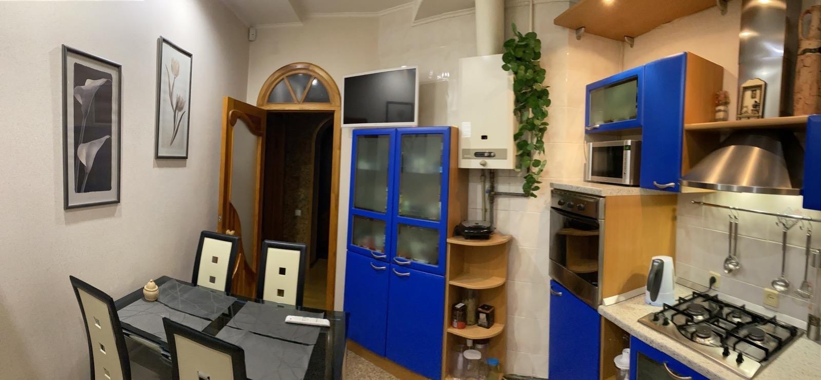 Історичний центр, квартира як під бізнес так і для проживання.