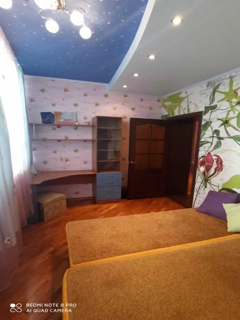 Простора квартира в центрі міста.