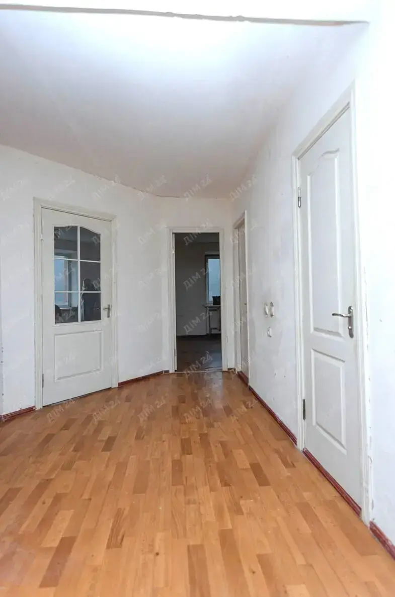 3 кімнатна квартира на Подолі