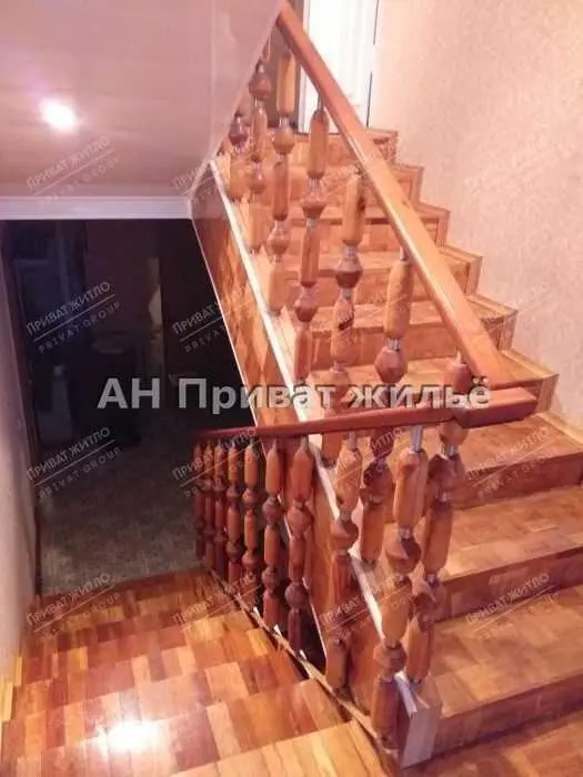 Велика частина будинку на Дублянщині!