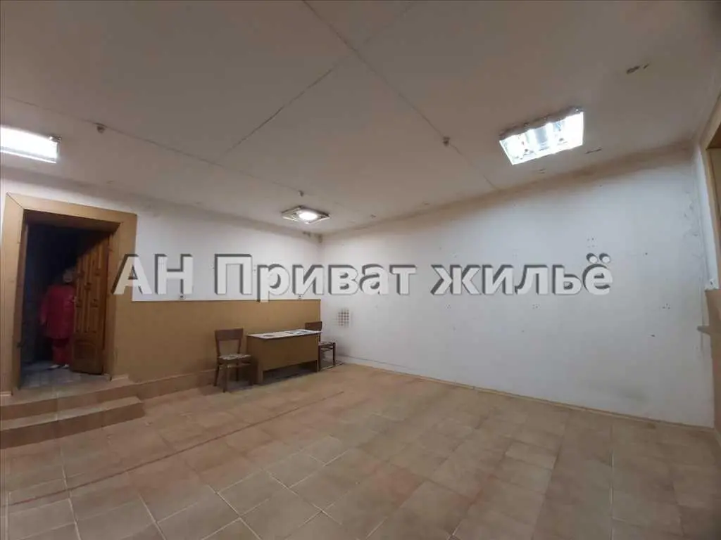 Вигідна пропозиція, комерційне приміщення, червона лінія