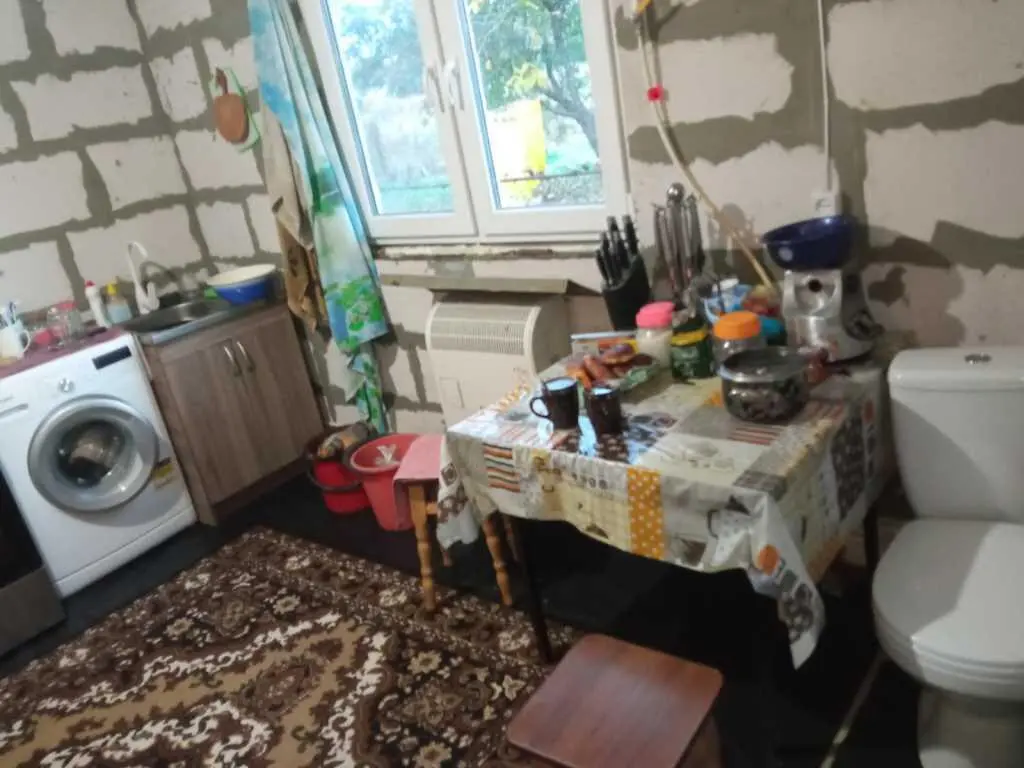 Два будинки за ціною одного.