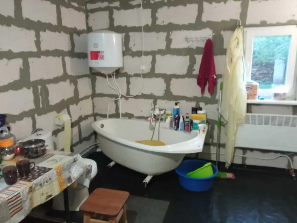 Два будинки за ціною одного.