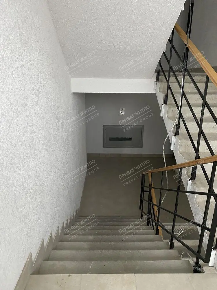 Новобудова в центрі, цегла, зданий будинок! 