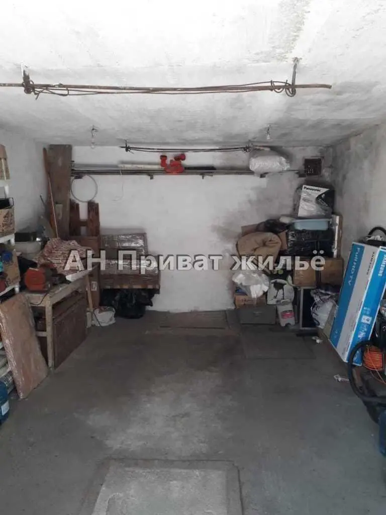 Гараж на Леваде!