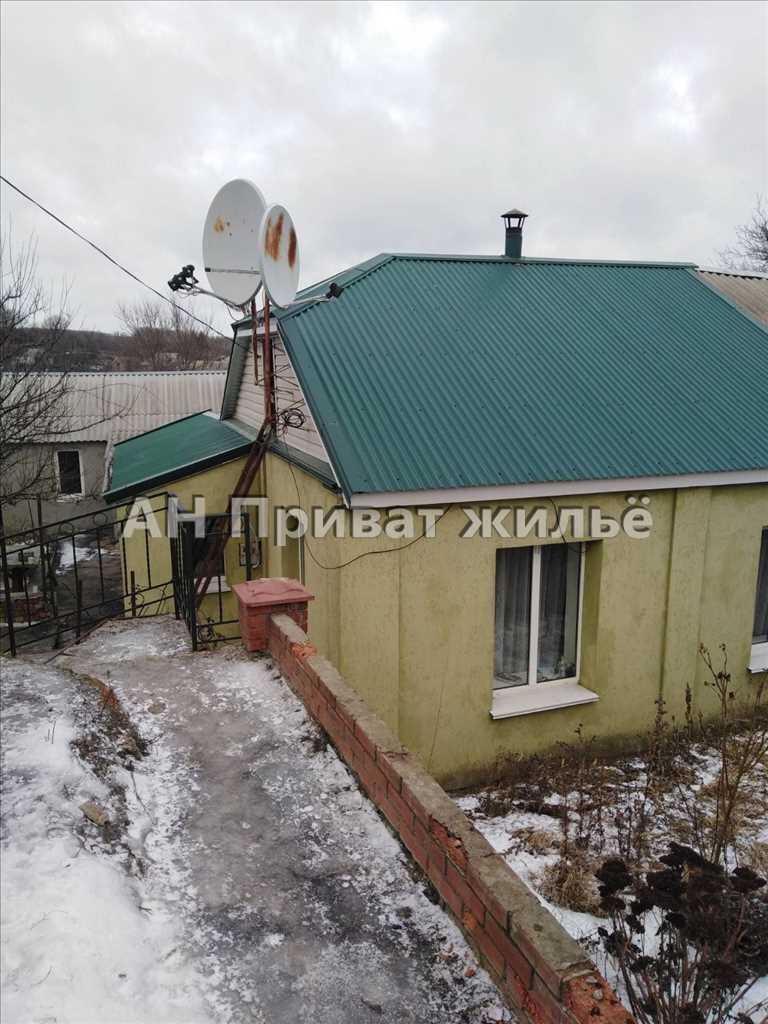 Охайна частина будинку в центральній частині міста!