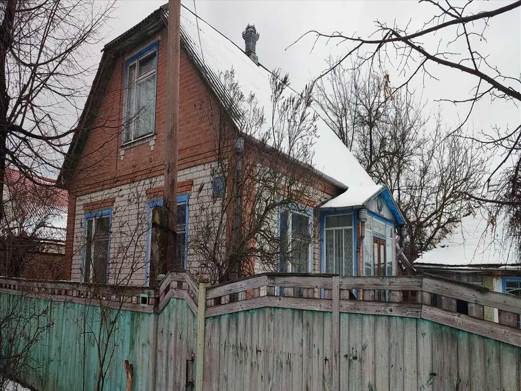 Гарний будинок у передмісті Полтави