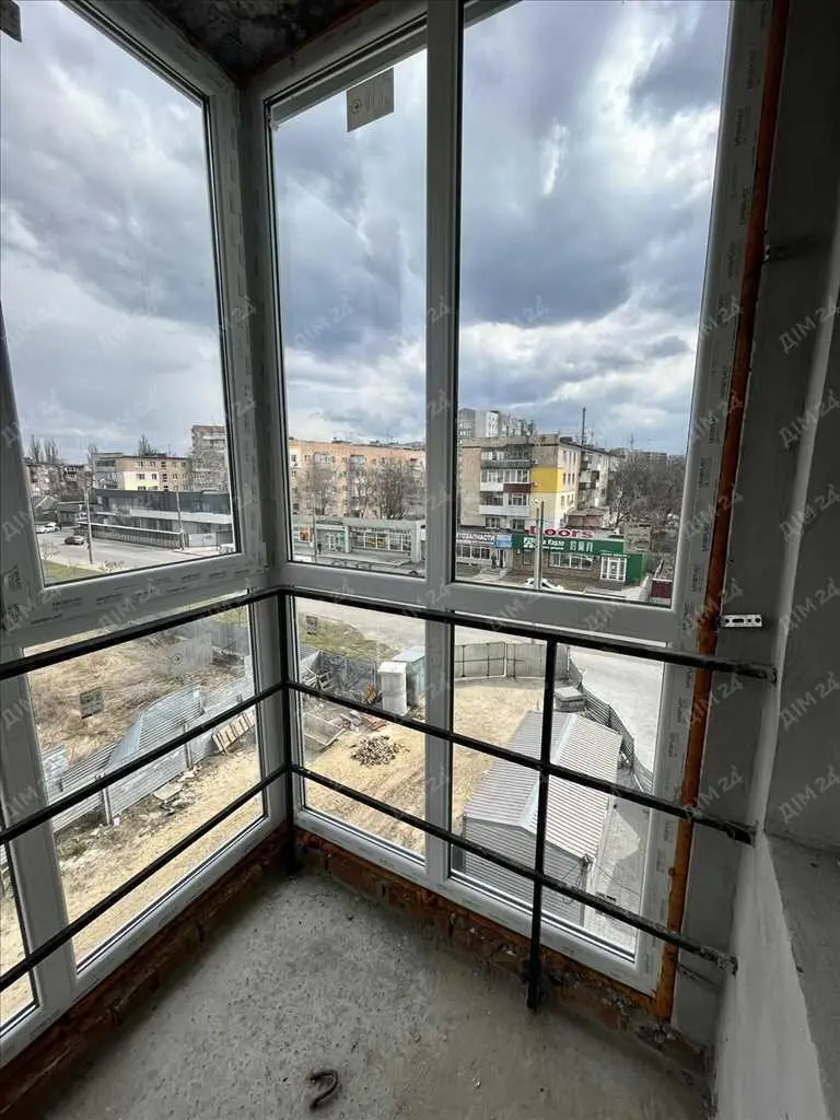 Остання квартира новобудова на Степного Фронту