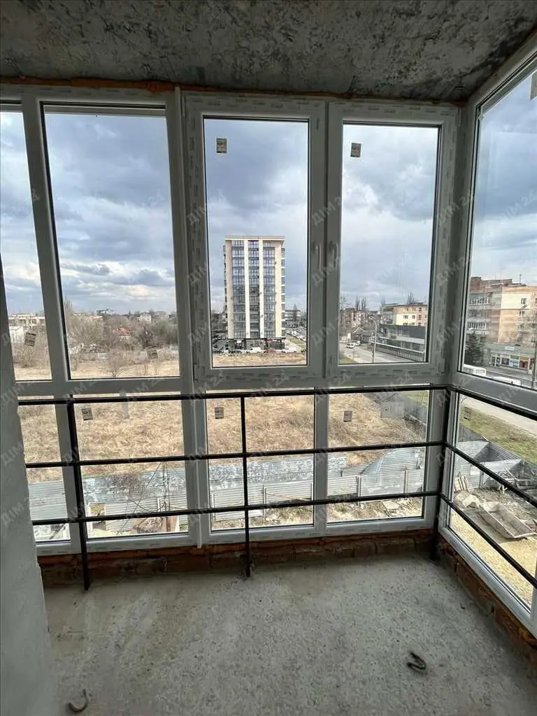 Остання квартира новобудова на Степного Фронту