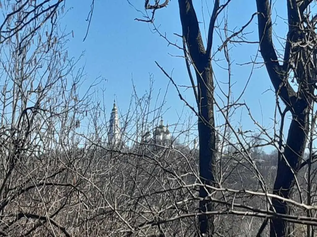 2-кімнатна квартира бюджетна в Центрі!