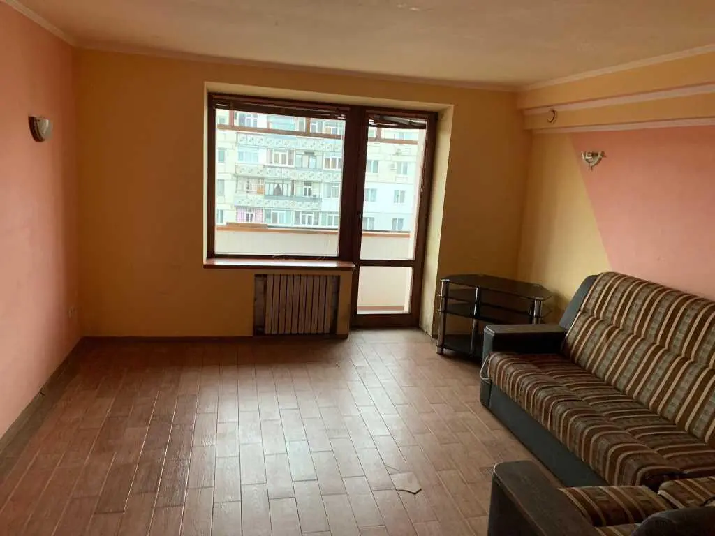 3 кімнатна квартира в мікрорайоні Сади 2