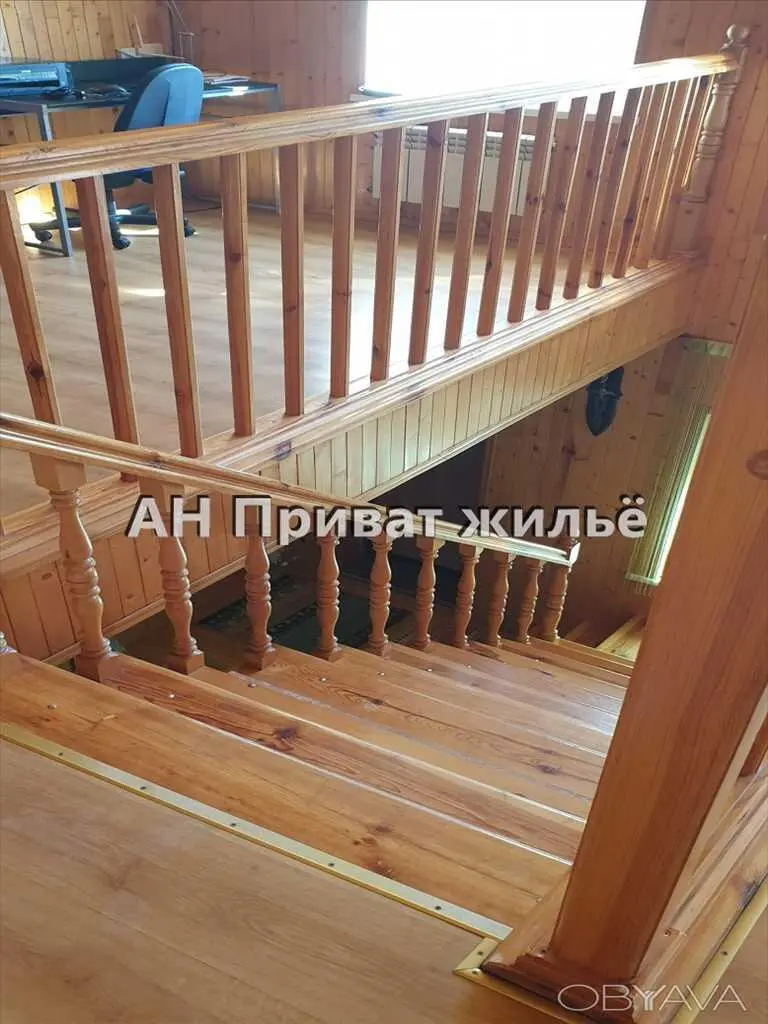  Пропонуємо двоповерховий будинок у передмісті Полтави. :

