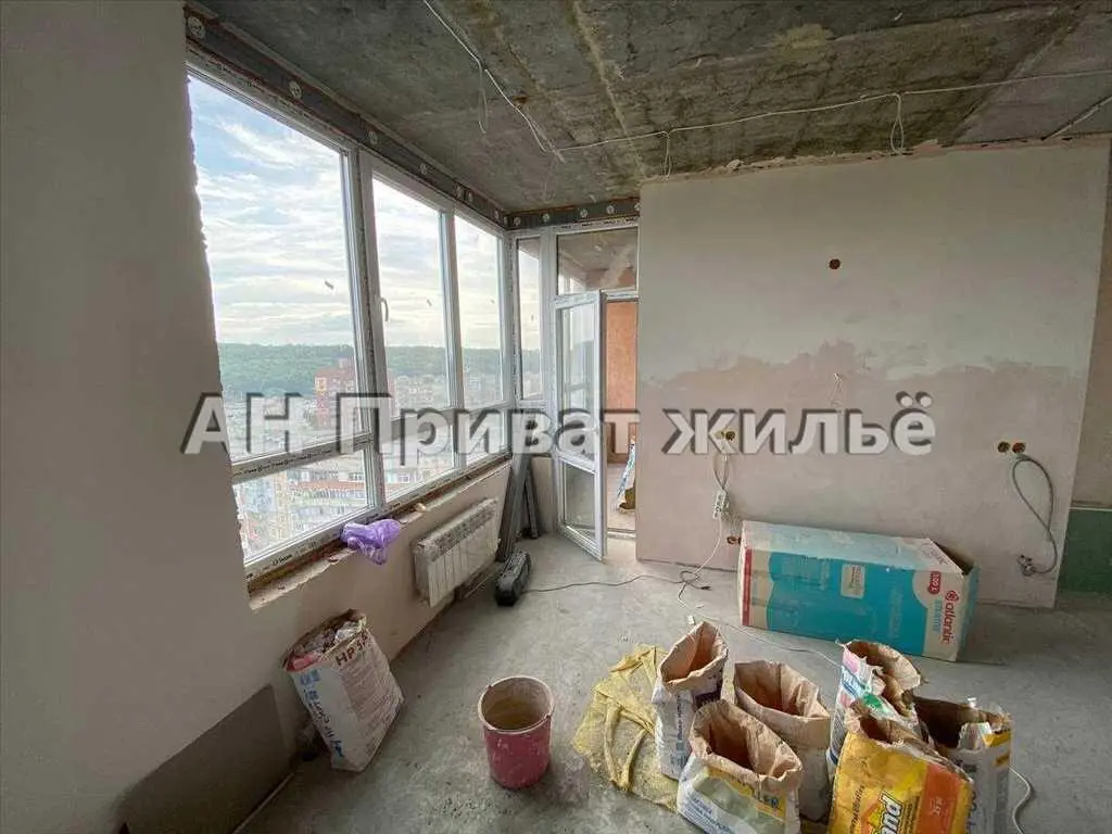 Квартира в новому будинку на Леваді