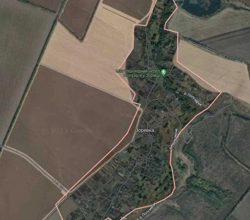 Ділянка 10 соток поруч з містом.