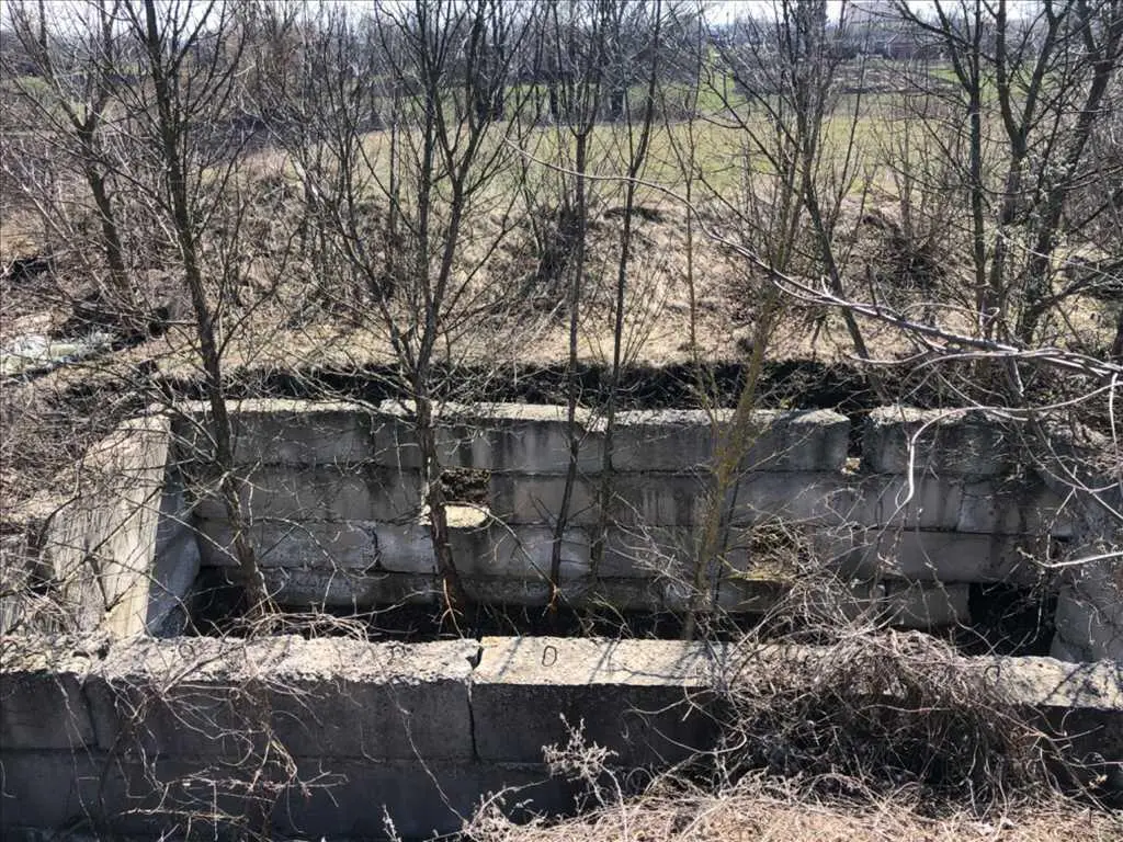 Чудова ділянка в 13 км від міста.