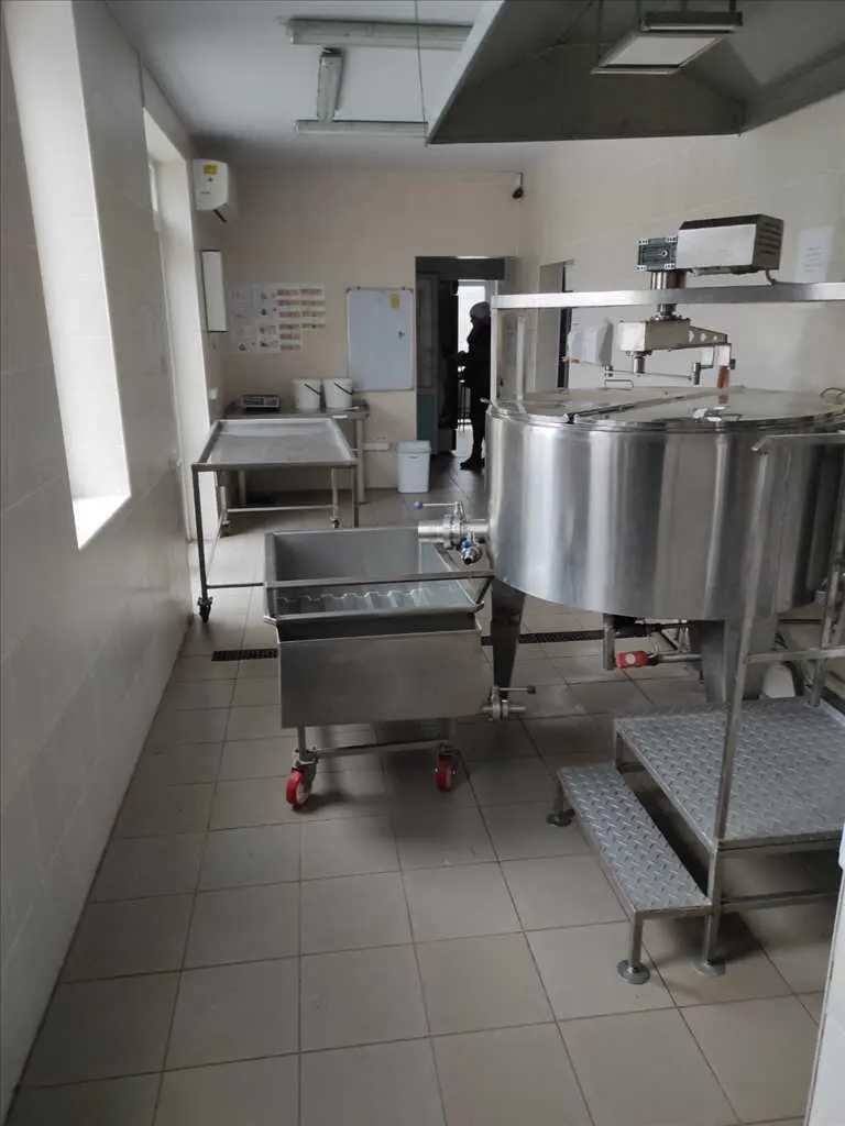 Продаж нежитлового приміщення в с.Копили, траса Київ- Харків!