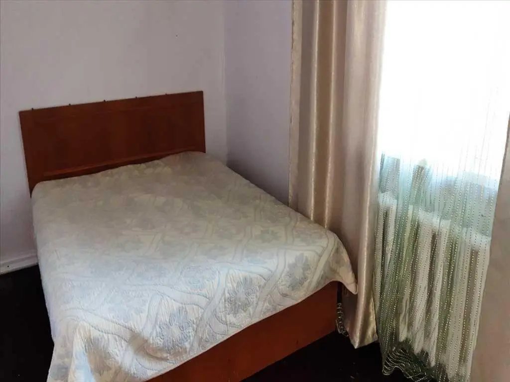 Двокімнатна квартира в центральній частині міста.