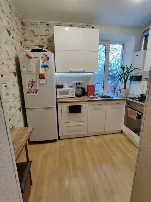 Квартира в центральній частині міста з автономкою та ремонтом!