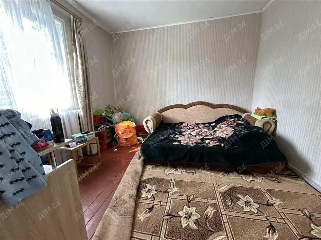 Цегляний будинок в Нових Санжарах