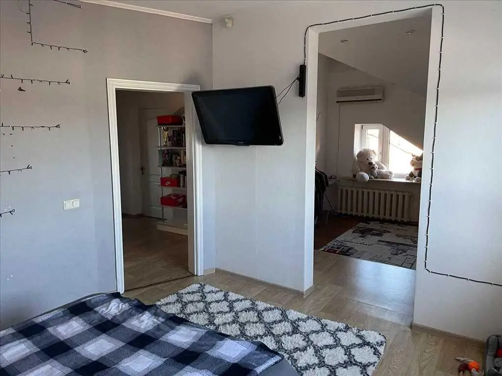 Простора квартира в центрі міста