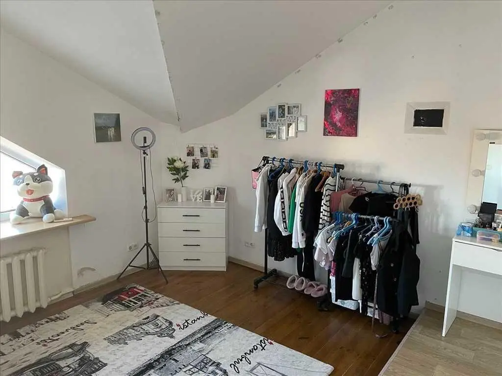 Простора квартира в центрі міста