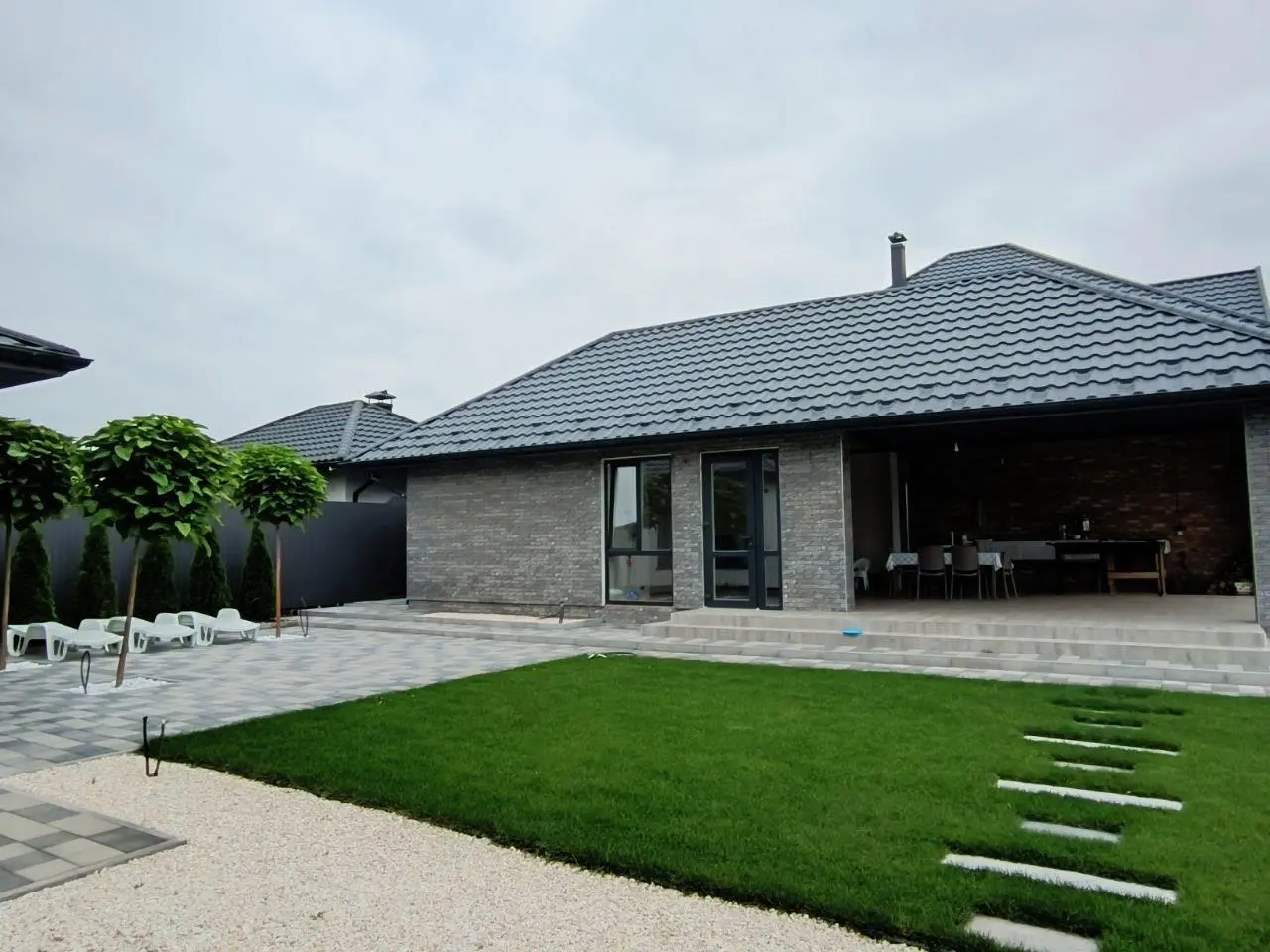 Сучасний будинок на Браїлка