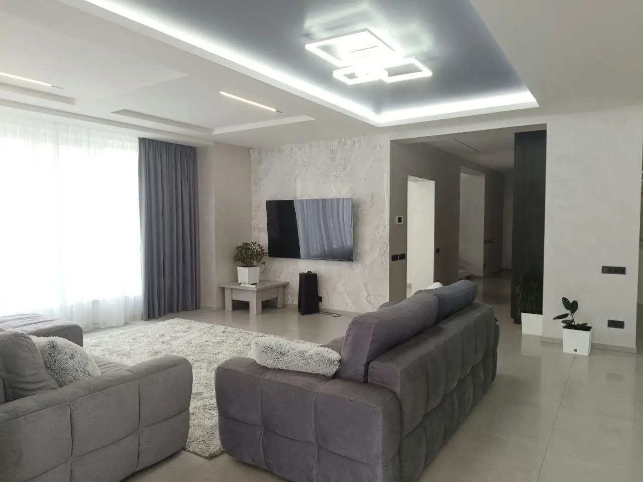 Сучасний будинок на Браїлка