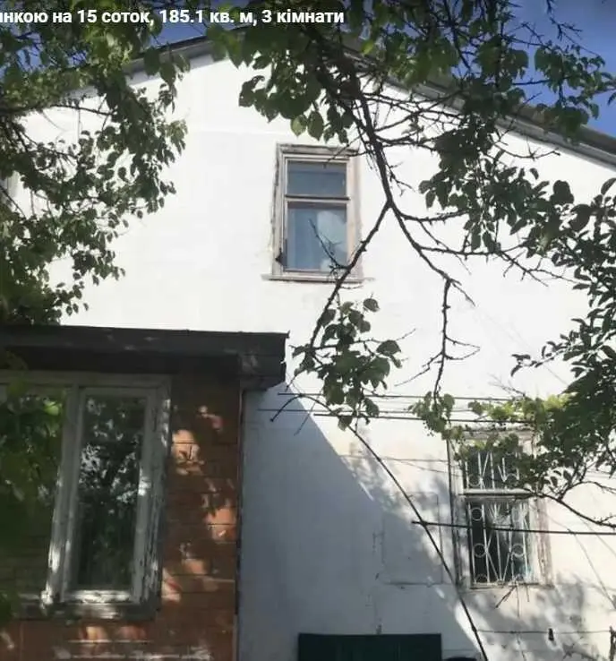 Окремий  будинок у передмісті Полтави. 