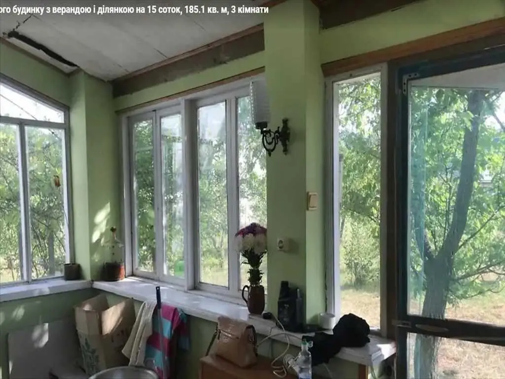 Окремий  будинок у передмісті Полтави. 