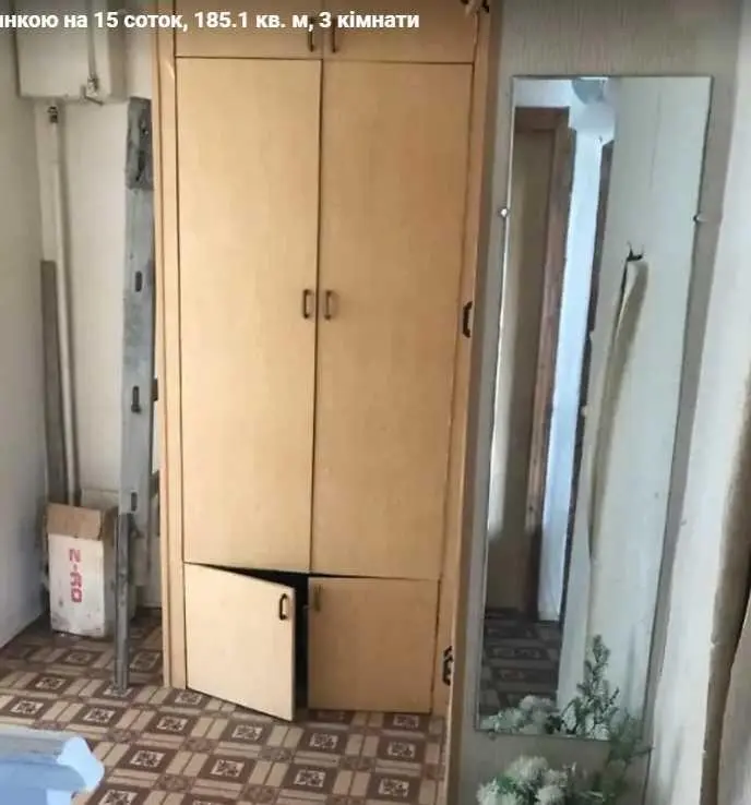 Окремий  будинок у передмісті Полтави. 